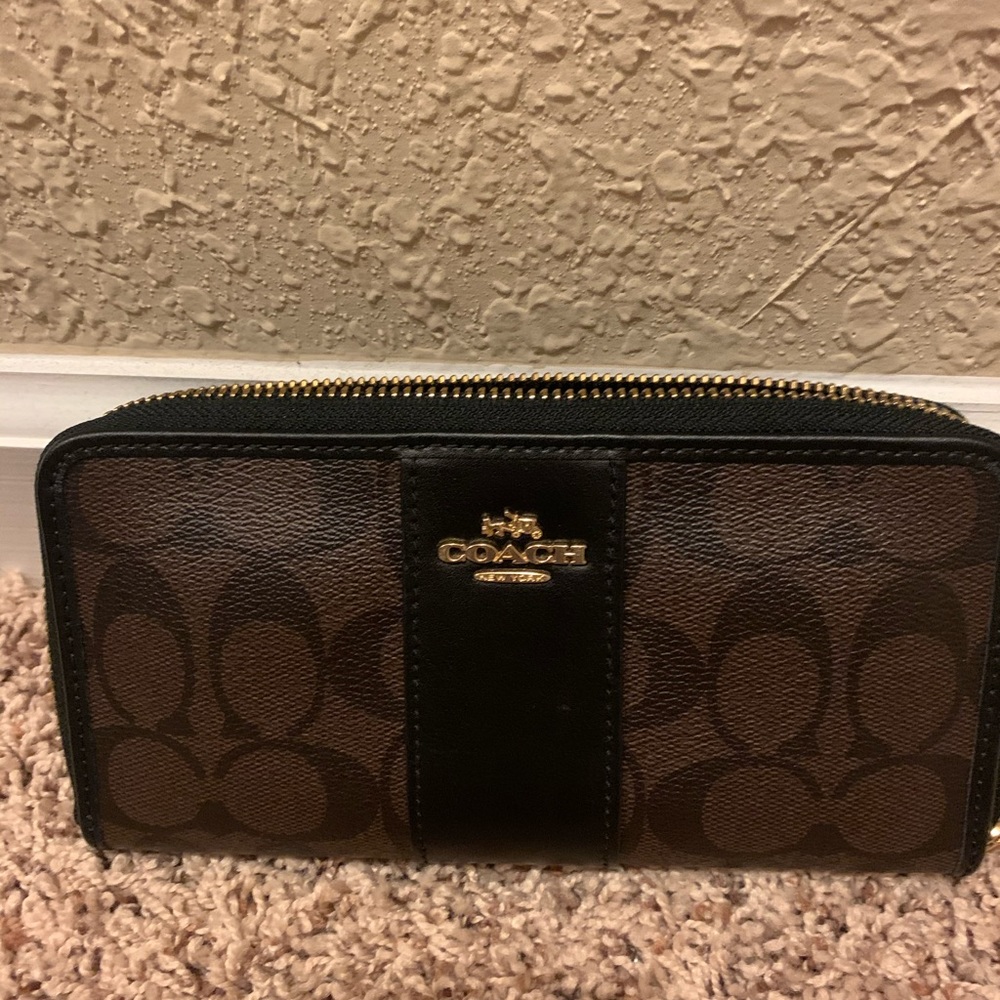Wallet - Picture 5 of 5